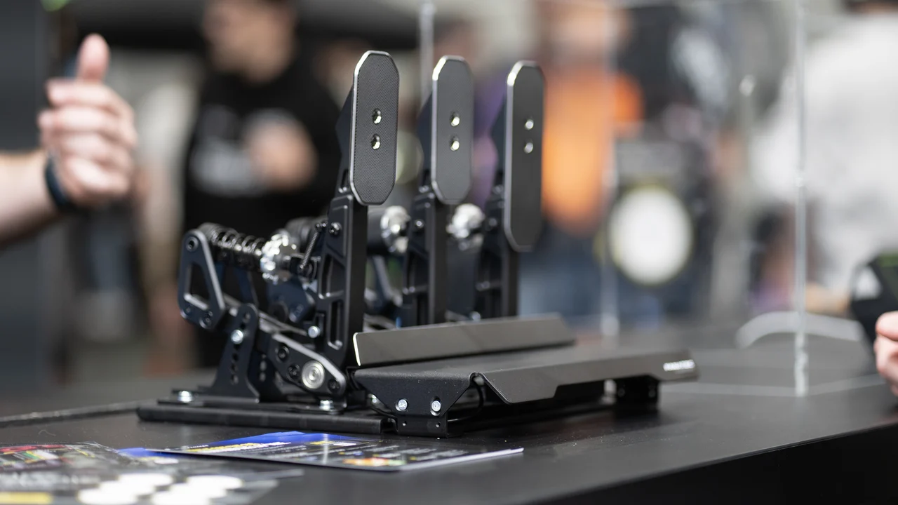 Fanatec Teases ClubSport Pedals V4 Prototype in Frankfurt
